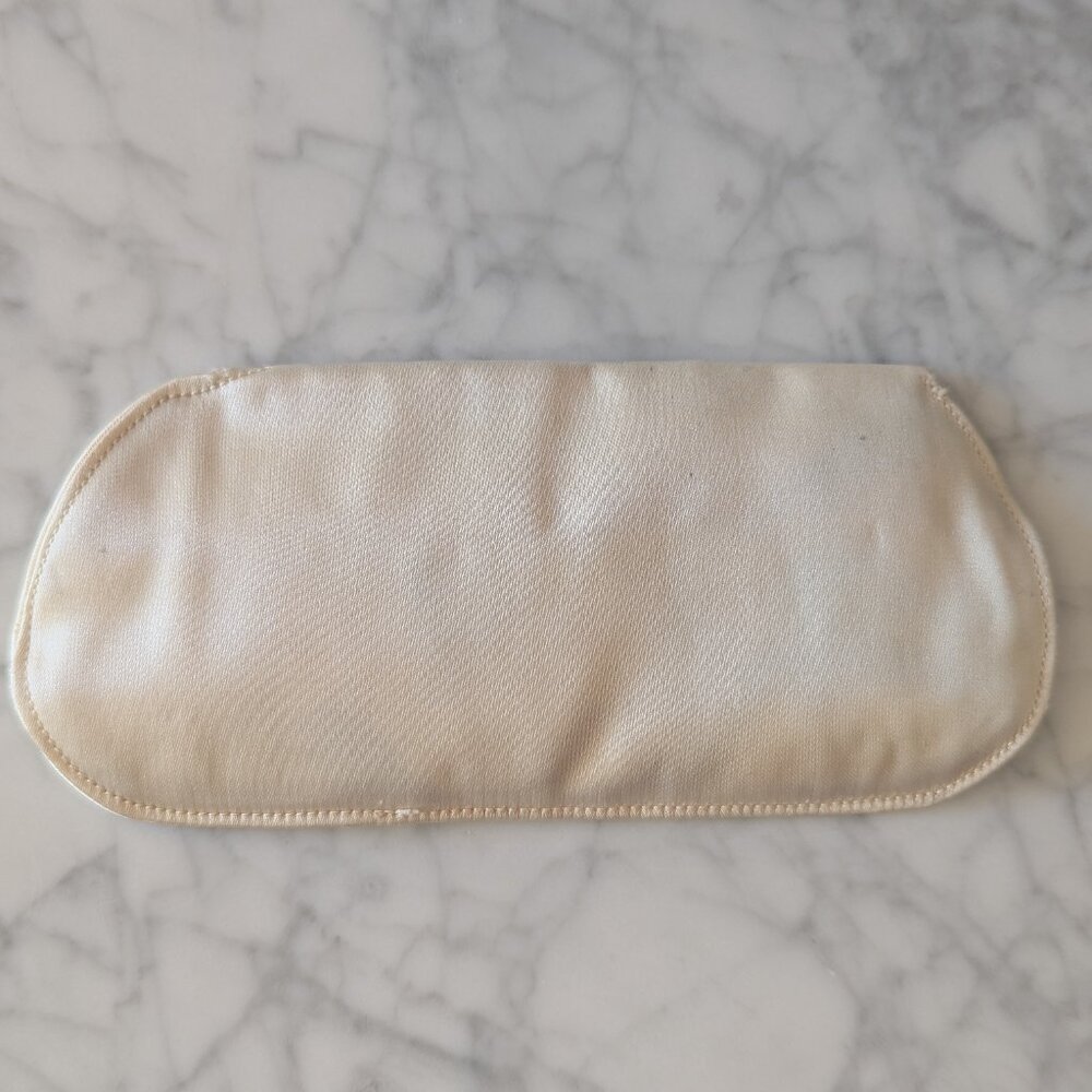 Dainty Vintage Embroidered Satin Clutch with accessories - Picture 12 of 16